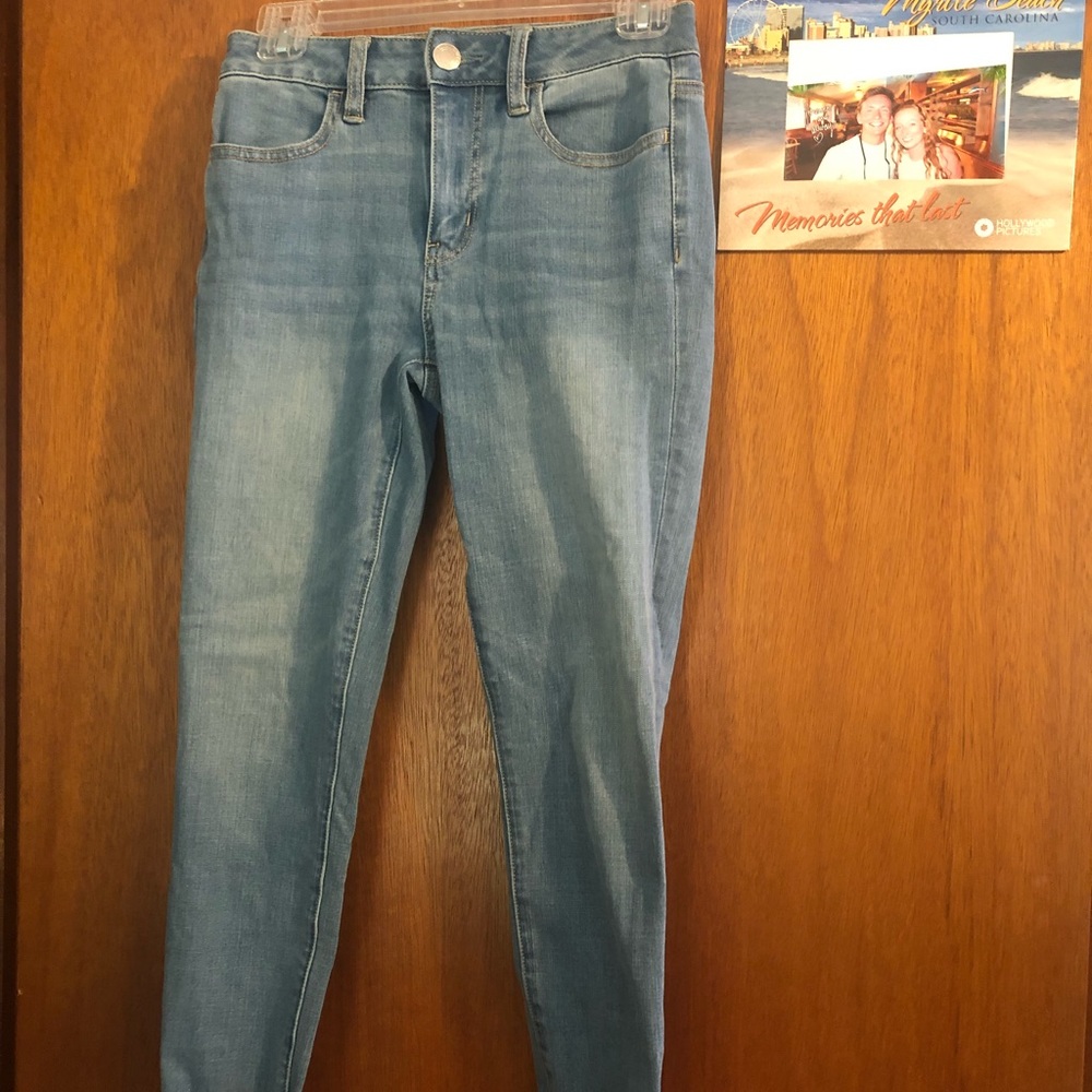 American Eagle High Rise Jeans